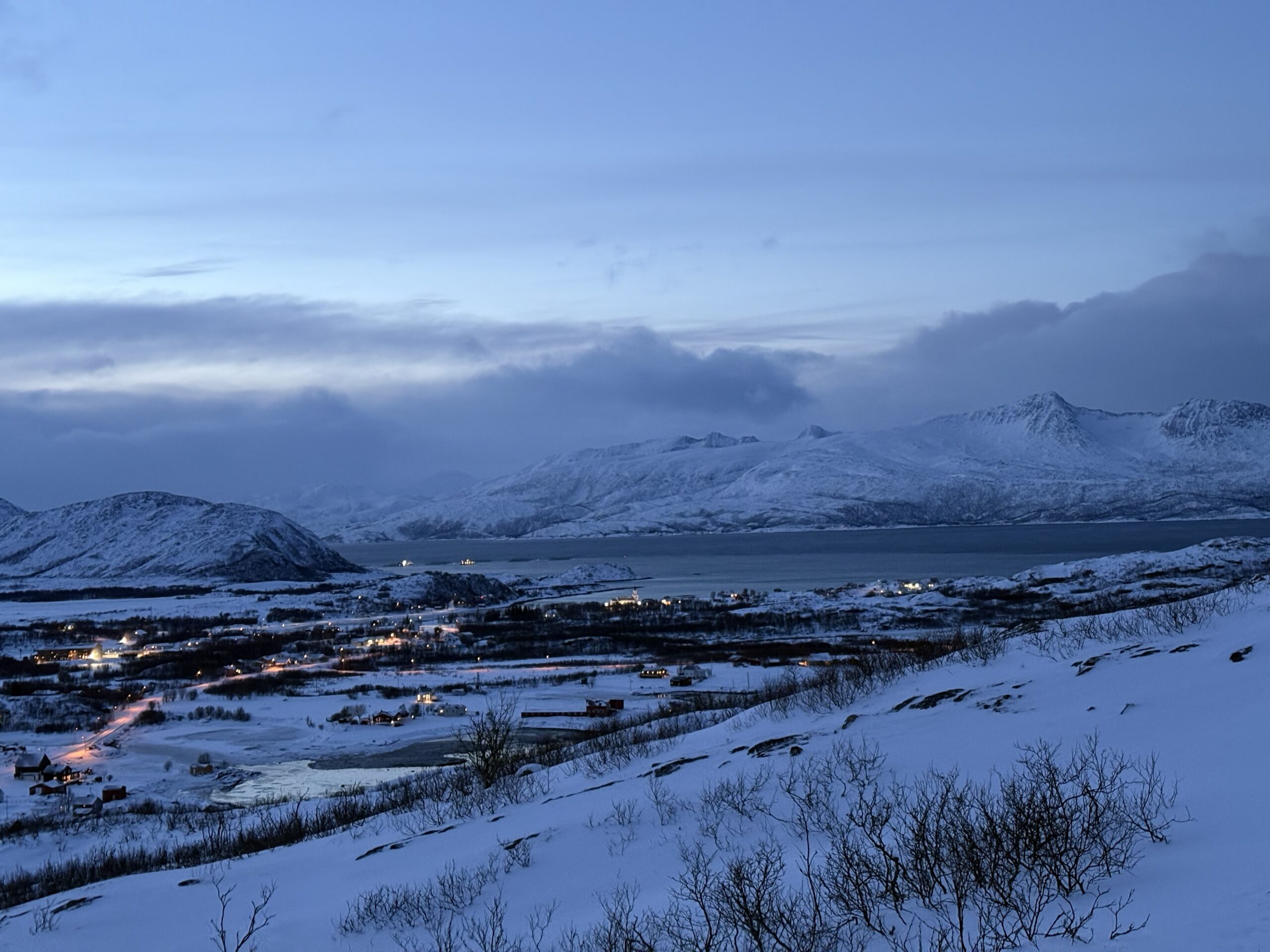Błękitna godzina Magia arktycznego światła