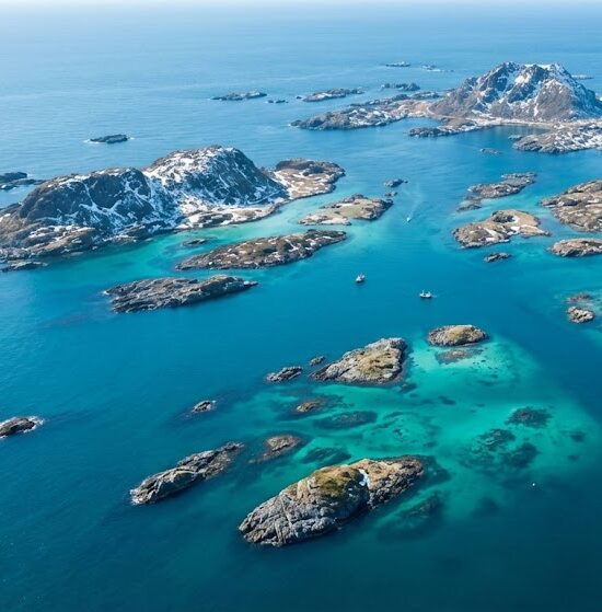 Zdjęcie lotnicze archipelagu Lofotów