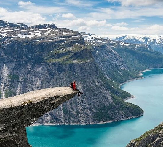 Ikoniczne ujęcie Języka Trolla (Trolltunga)